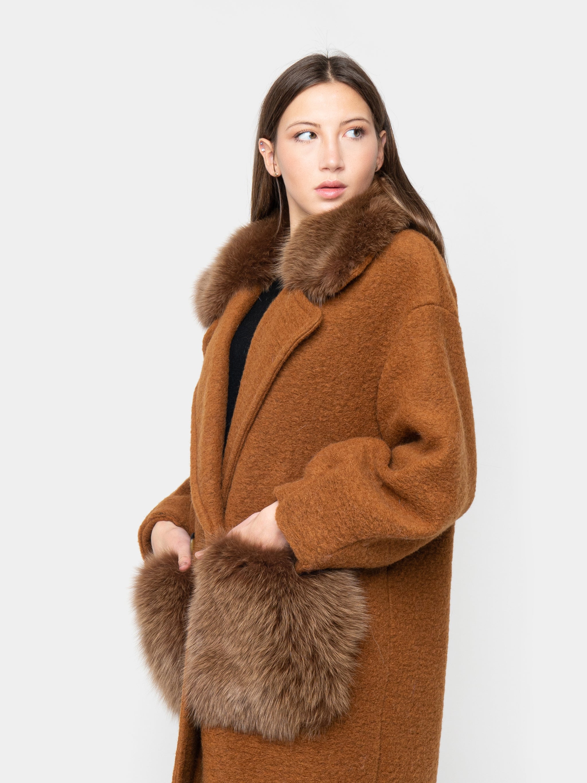 COAT - pockets and collar in brown fox