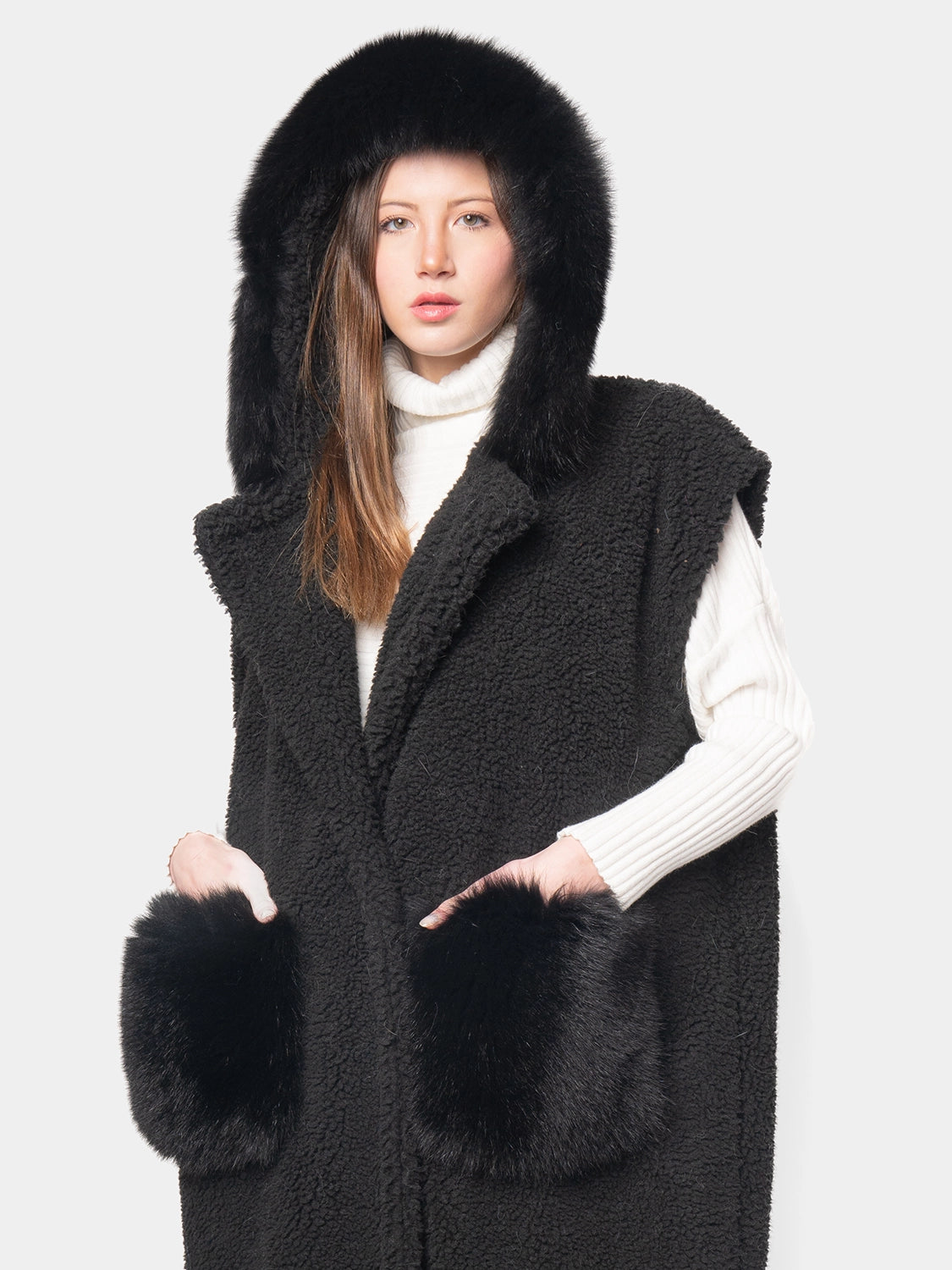 Sleeveless teddy with hood - black